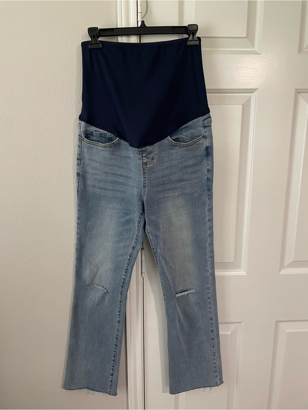 Maternity Jeans Size 4 Light Wash Distressed Straight Leg Stretch Pregnancy Deni